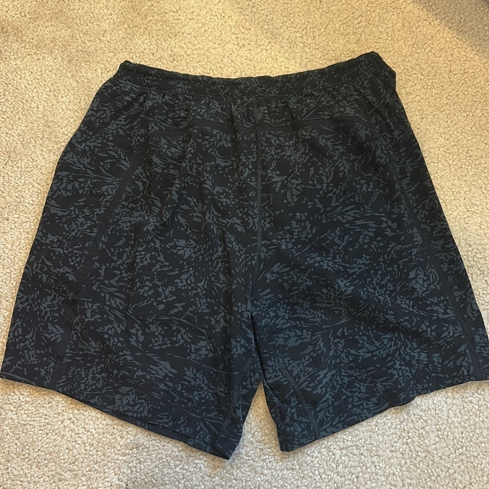 Lululemon Pace Breaker Short 9" Transmission Darkside Black - Picture 6 of 12